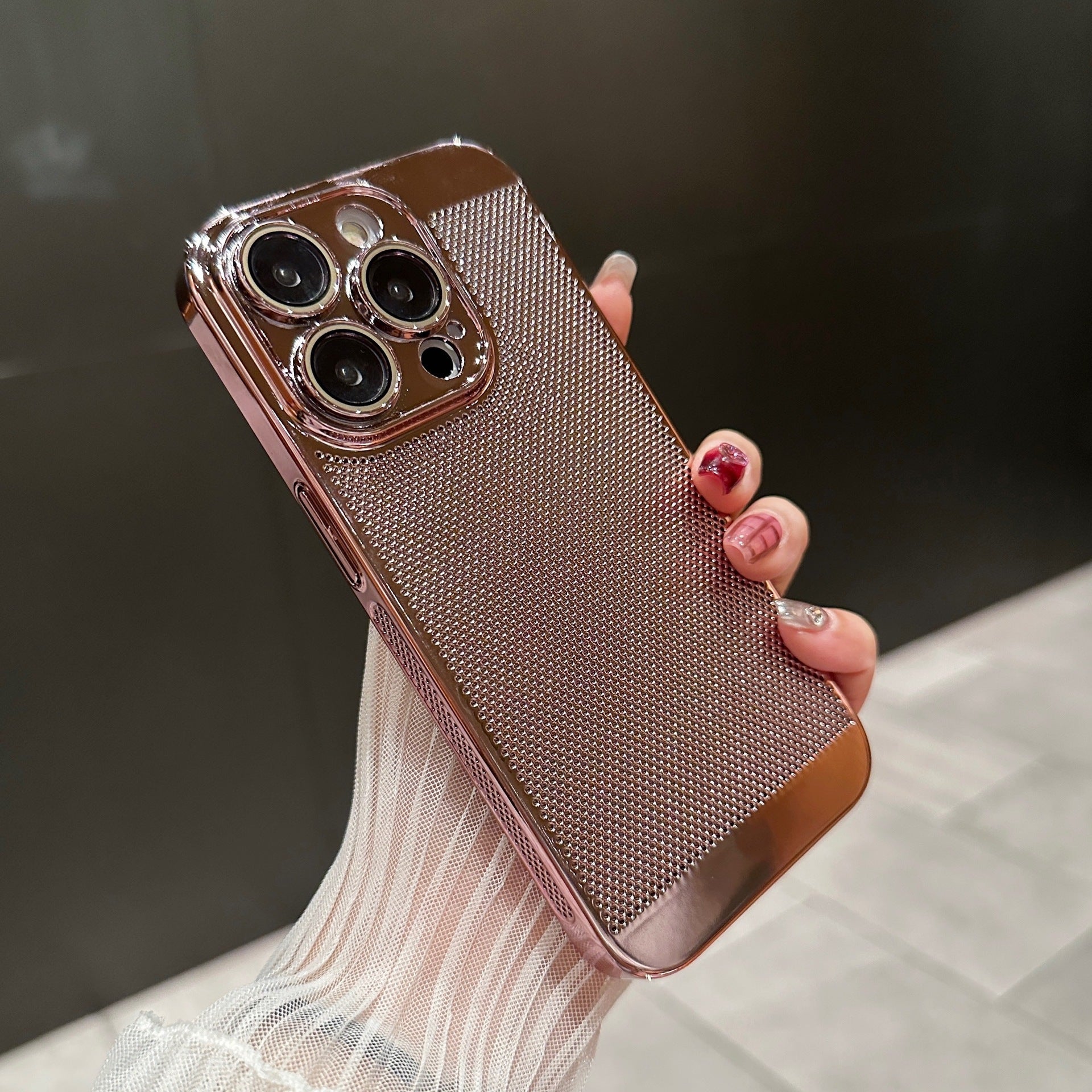 Electroplating Heat Dissipation Phone Case