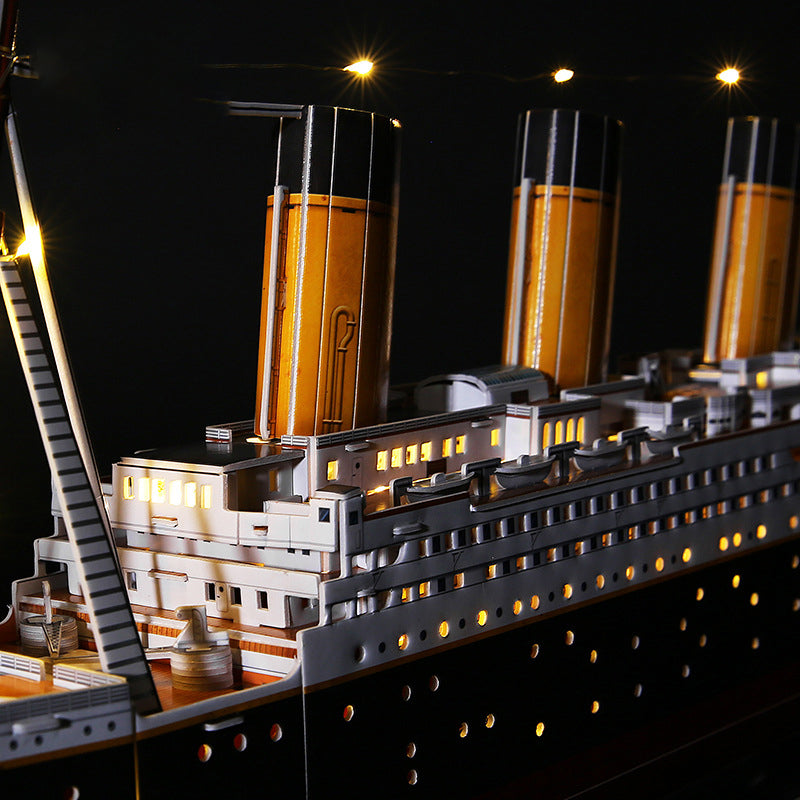 LED 3D Puzzle Titanic Ship 3D Puzzles For Adults Difficult Watercraft Jigsaw Family Puzzle 266 Pieces